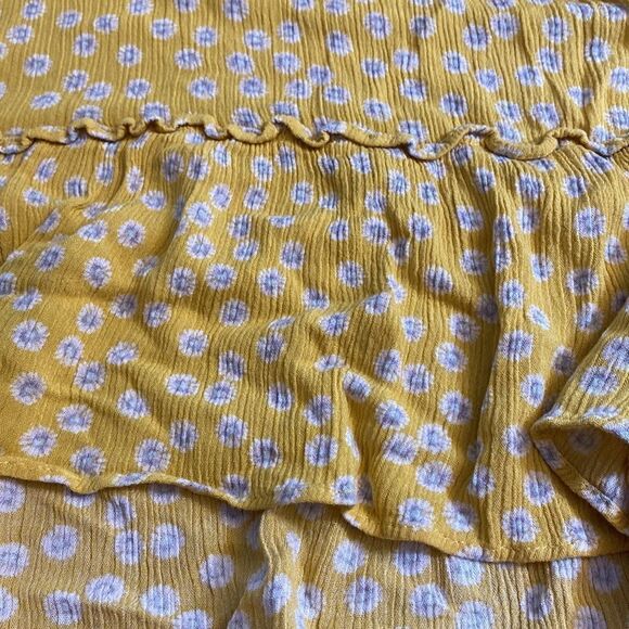 Pleuron’s Woman’s Peplum Blouse  - Picture 4 of 4